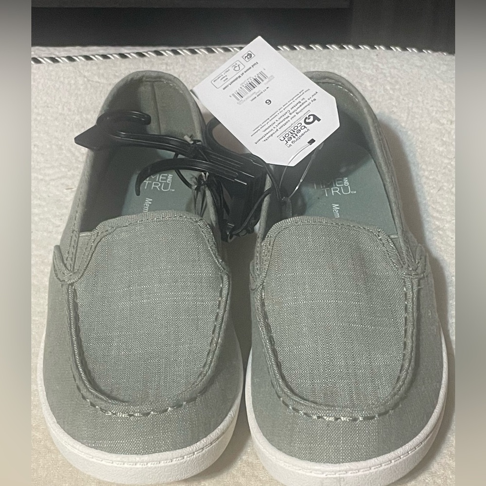Time and Tru Sage Slip-On Sneakers‎ Size 6 Women’s Memory Foam Casual Shoes NWT